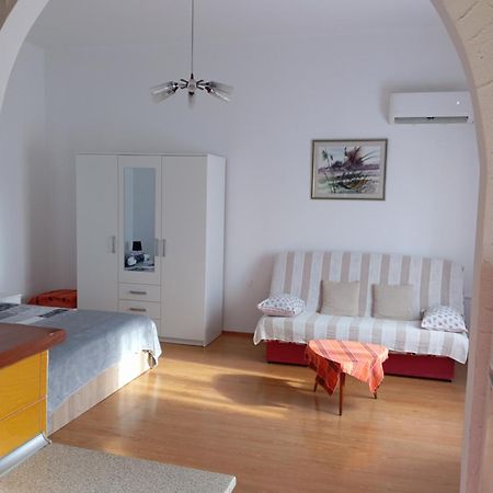 Studio Bella Rovinj Exterior foto
